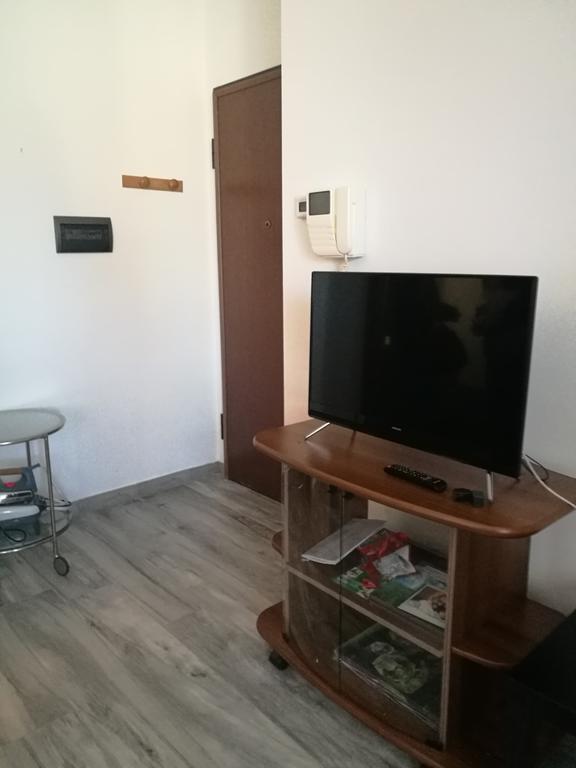 Greppi Apartment Novara Bagian luar foto